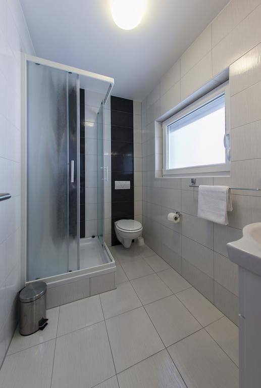 Apartments Villa Klara Baška Voda Esterno foto