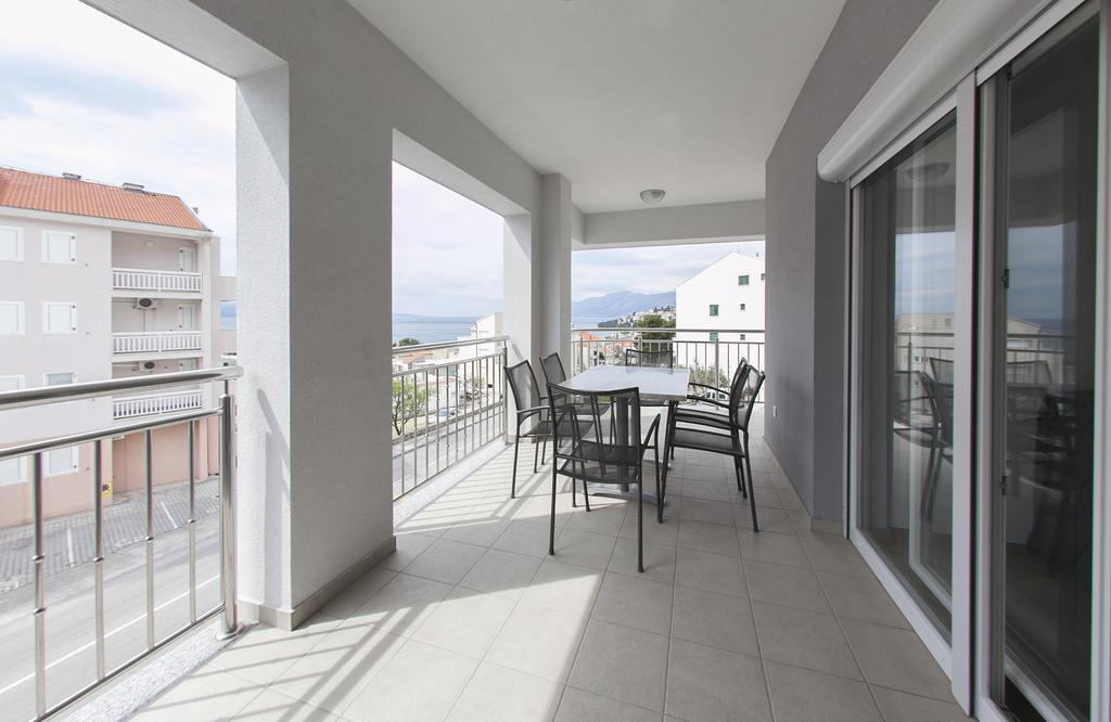 Apartments Villa Klara Baška Voda Esterno foto