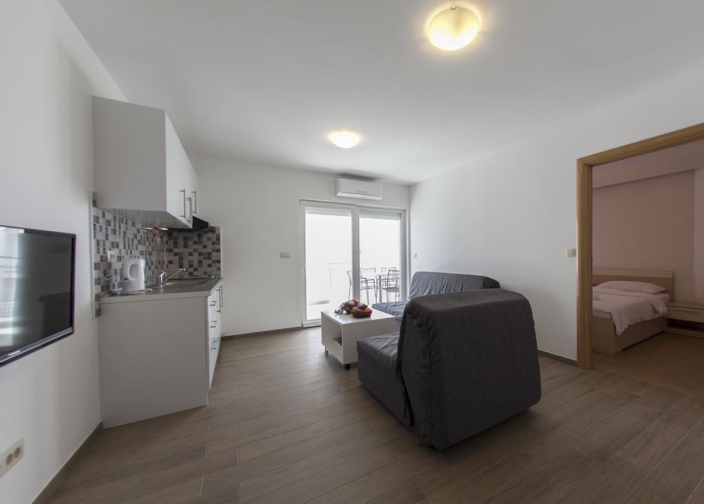 Apartments Villa Klara Baška Voda Esterno foto